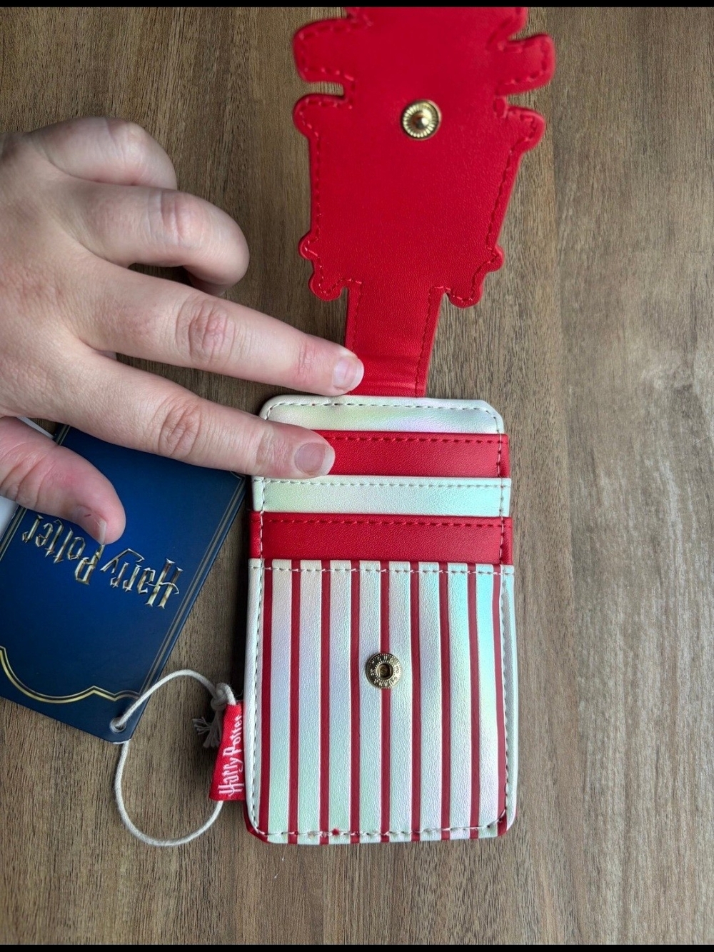 Loungefly Red White Every Flavour Beans Cardholder Wallet - Picture 2 of 3